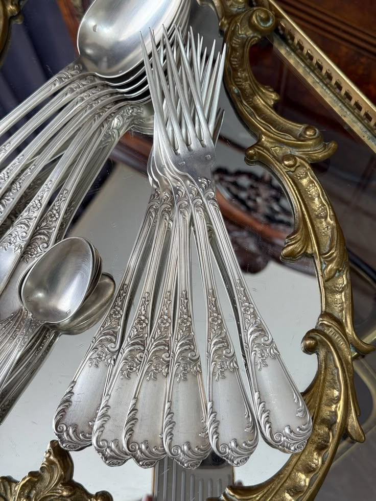 ARGENTERIE & ARTS DE TABLE