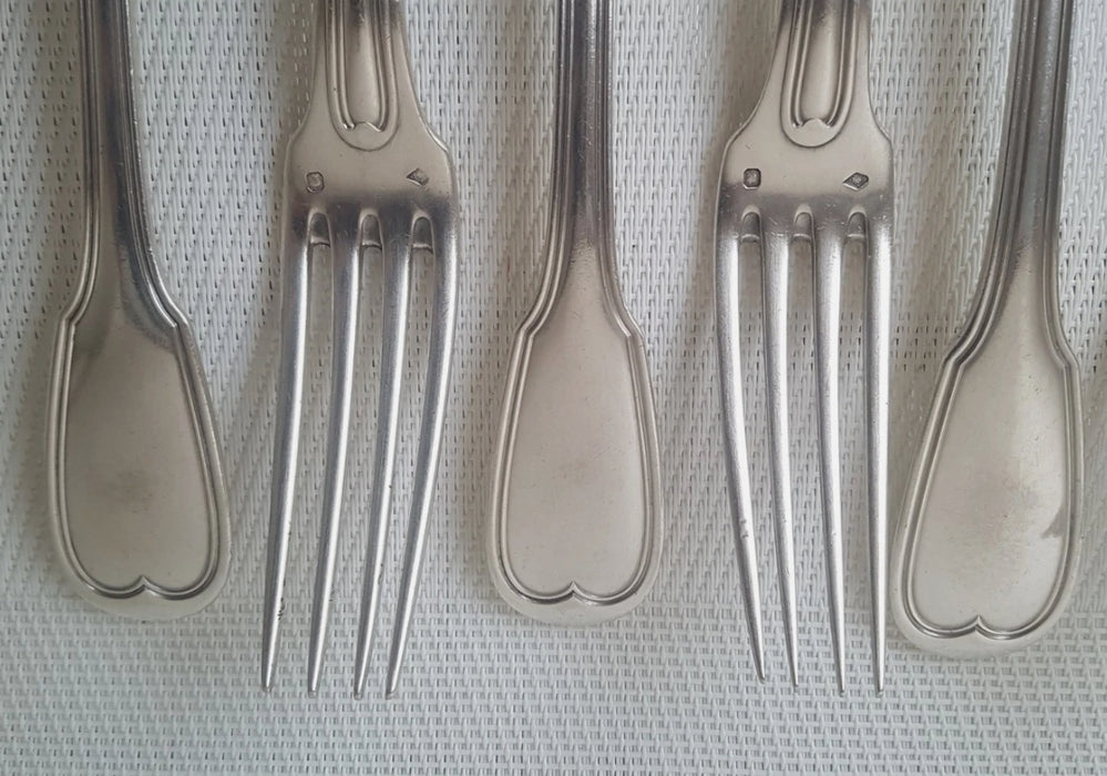 Ménagère 24 pièces en ARGENT. Couverts de table - Poinçons Minerve 1 + S.F.O