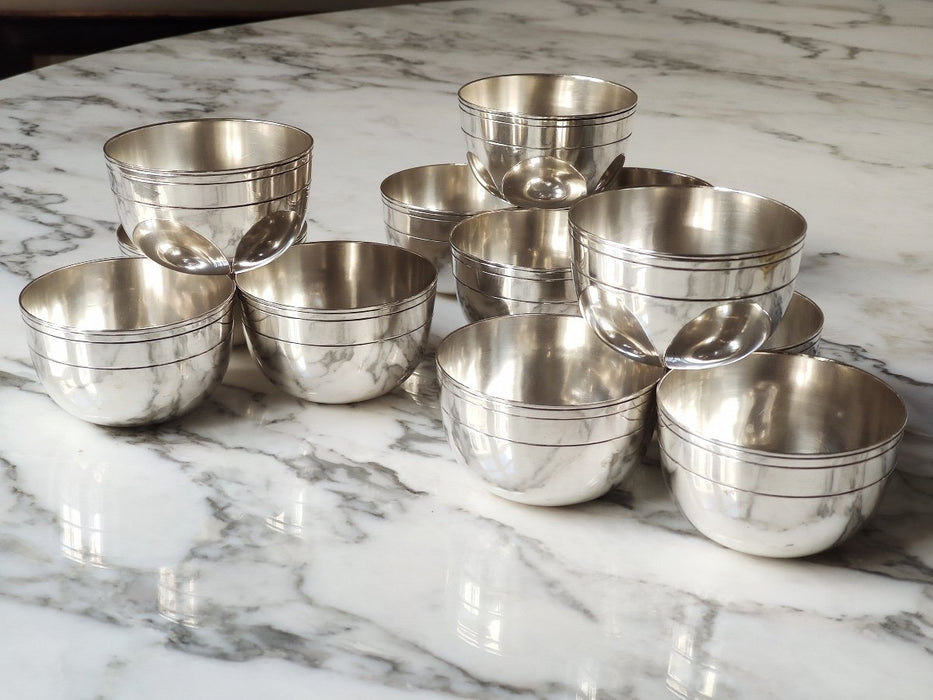 Lot D'argent Massif Serie De Douze