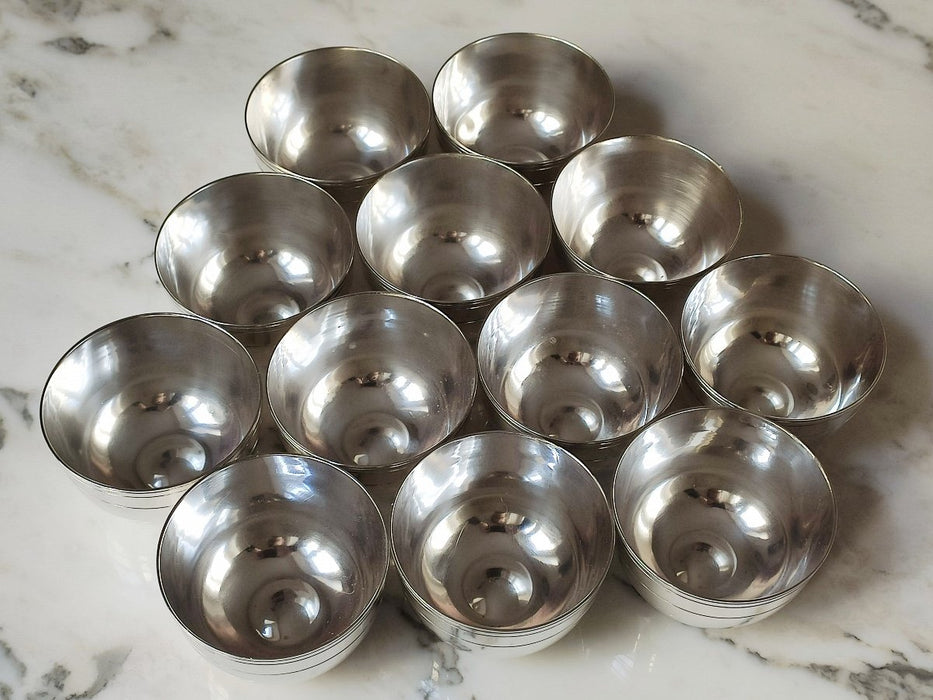 Lot D'argent Massif Serie De Douze