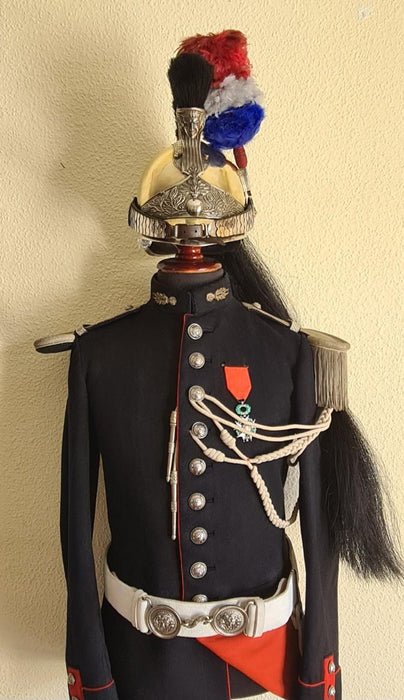 Ancien officier de cavalerie uniforme militaire de la Gendarmerie française