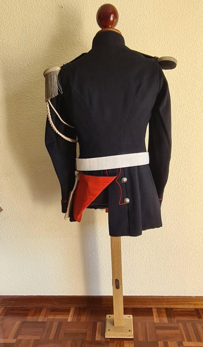 Ancien officier de cavalerie uniforme militaire de la Gendarmerie française