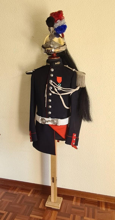Ancien officier de cavalerie uniforme militaire de la Gendarmerie française