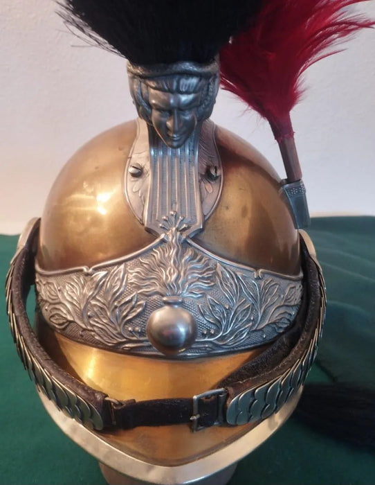Casque de gendarme français monté, modèle 1913. Editeur : Franck et Fils, Aubervilliers