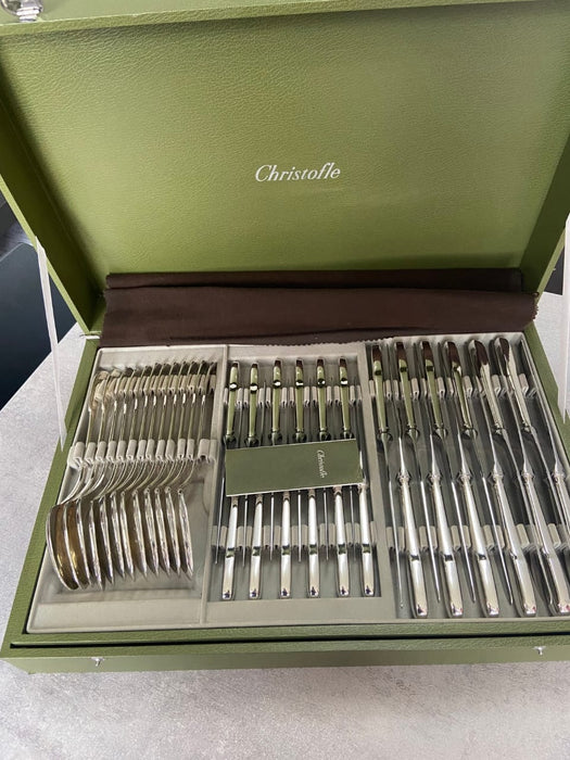 Ménagère Christofle pour 12 personnes