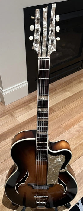 Guitare Jazz Archtop ISANA Deluxe 1959 – Vintage Allemande – Avec Étui d'Origine