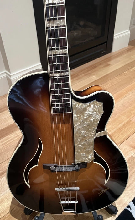 Guitare Jazz Archtop ISANA Deluxe 1959 – Vintage Allemande – Avec Étui d'Origine