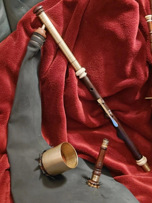 Demi-jeu de Uilleann Pipes en Ré (D) – Alan Ginsberg – Fabriqué au Pays de Galles (1997)