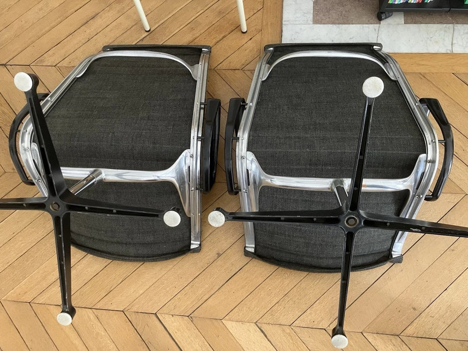 Lot de 2 fauteuils Eames EA116 Aluminium Group  Vitra / Herman Miller Tissu olive