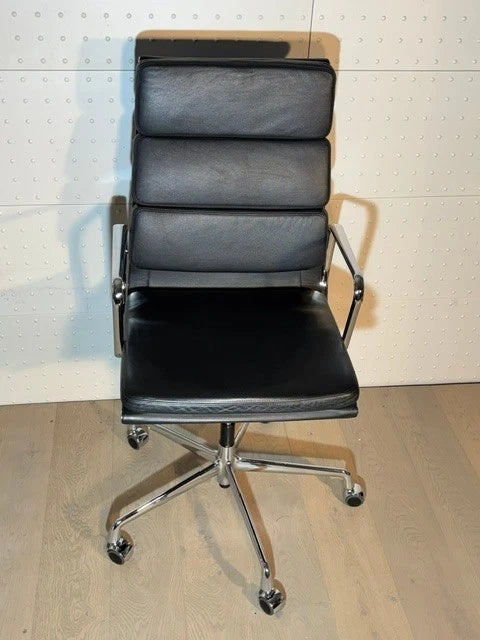 Vitra EA 219 Soft Pad – Fauteuil de Bureau Design en Cuir Noir | Charles & Ray Eames