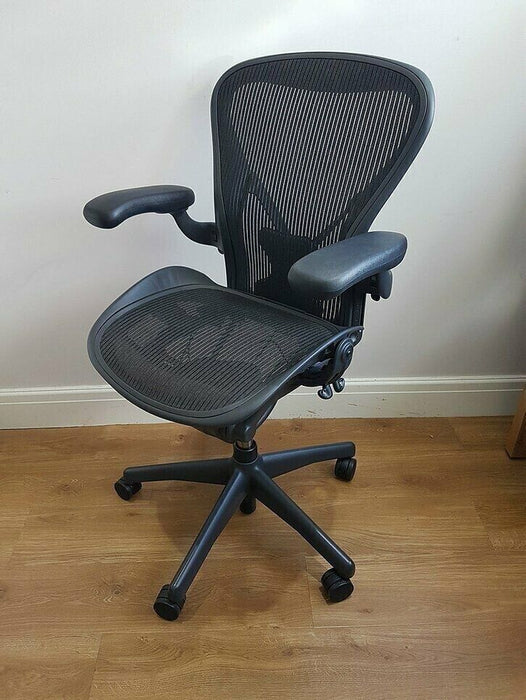 Chaise de bureau ergonomique Herman Miller Aeron Noir