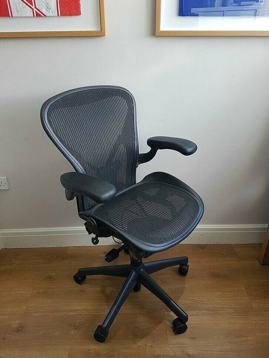 Chaise de bureau ergonomique Herman Miller Aeron Noir