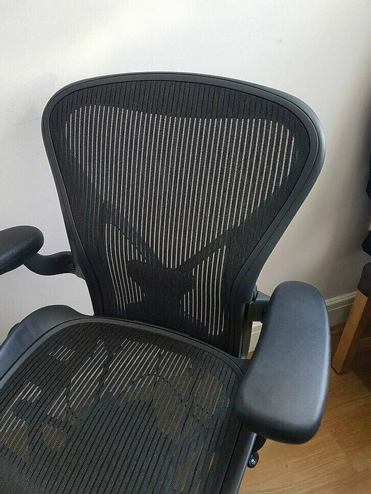 Chaise de bureau ergonomique Herman Miller Aeron Noir
