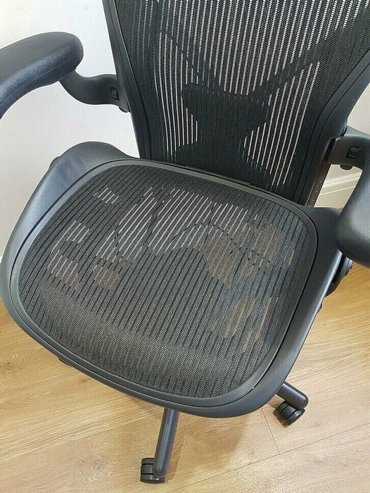 Chaise de bureau ergonomique Herman Miller Aeron Noir